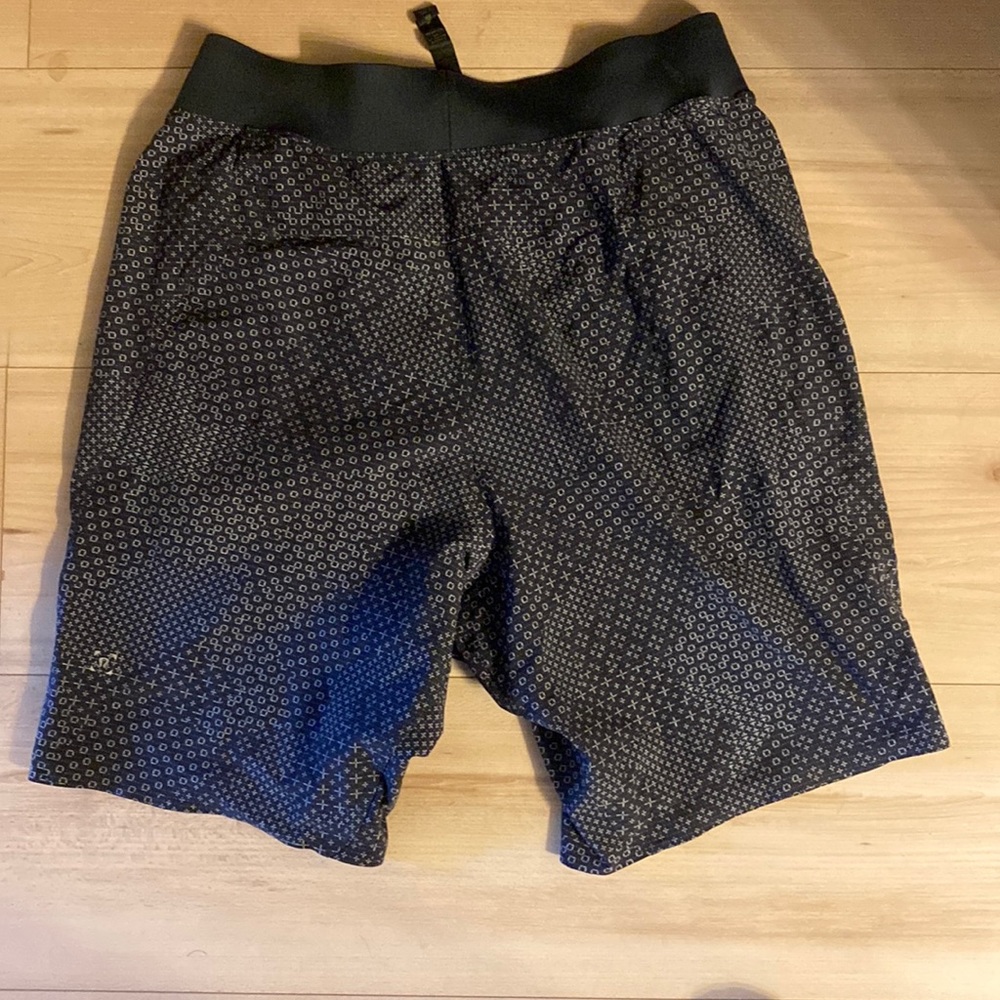 Liner less lululemon shorts